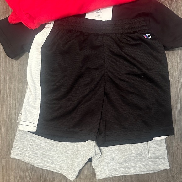 Champion Kids' 4-piece Set size 3T - Picture 2 of 3